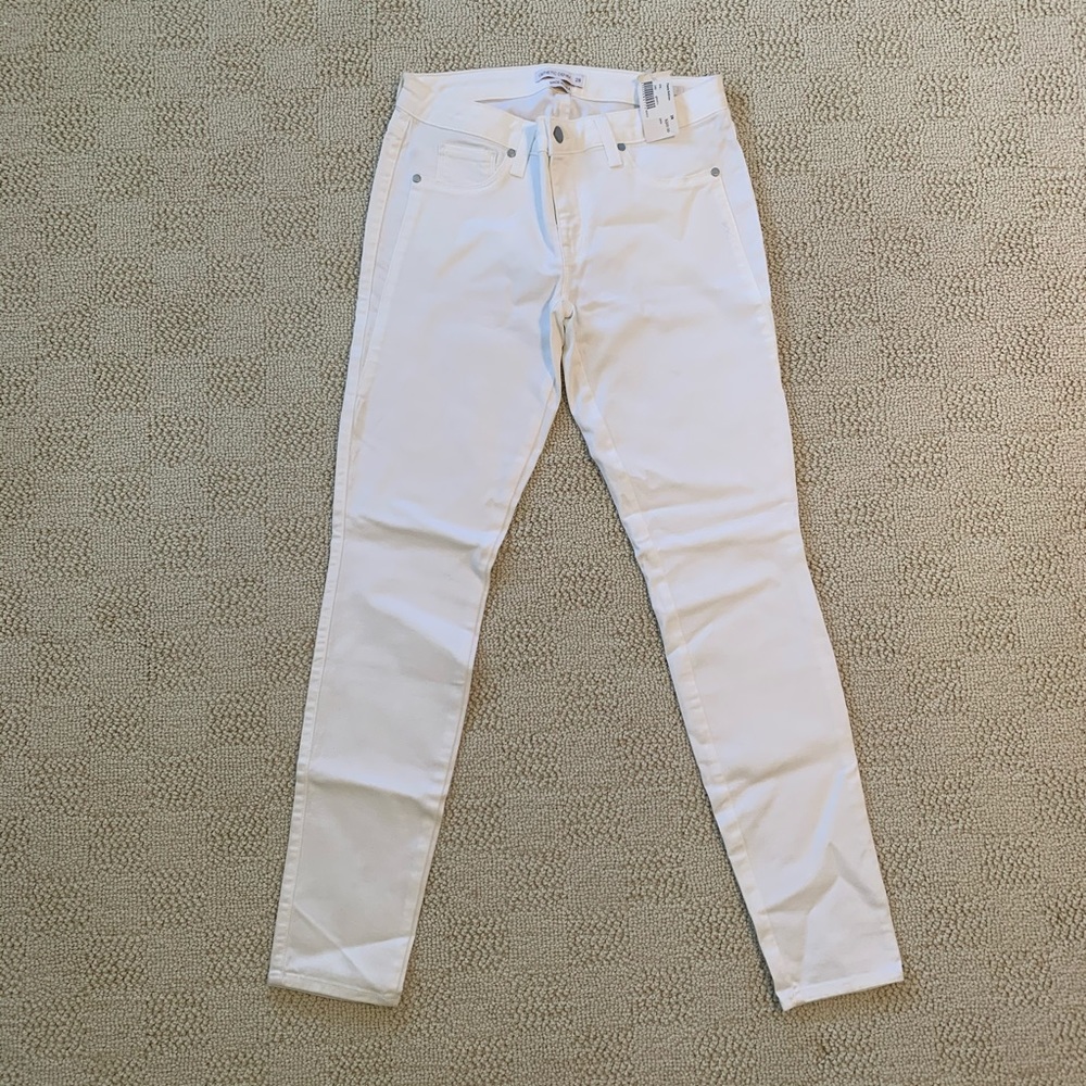 Genetic Denim, The Ava, Size 28; White.